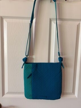 VERA BRADLEY Two Toned Crossbody Purse